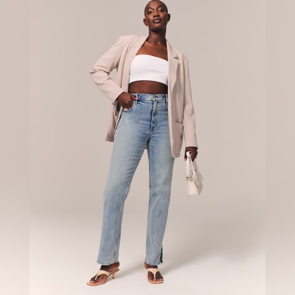 Abercrombie & Fitch Curve Love Ultra High Rise 90s Straight Jeans